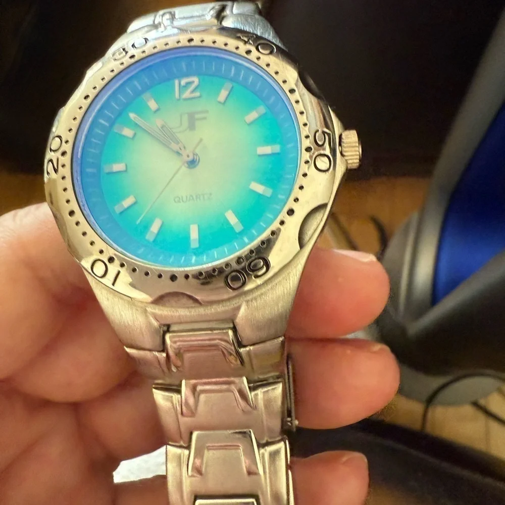 JF Quartz Watch 🌈 Gradient Dial | Silver Band